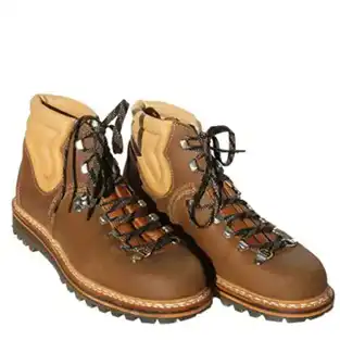 zwiegenähte schuhe